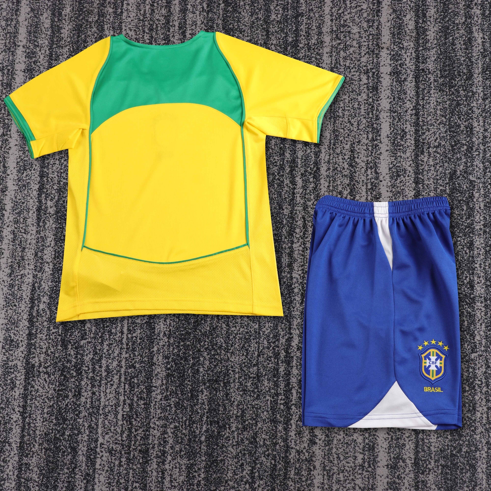 Kit Infantil Brasil Retro Home 2005 Nike - Amarela